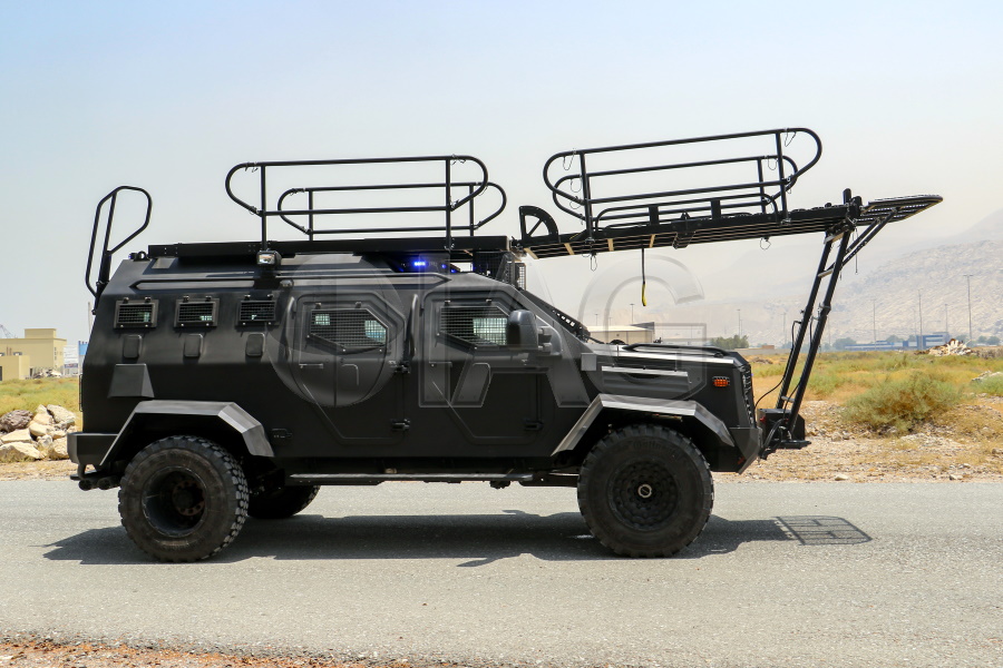 guardian Tactical ladder system with stowed ramp